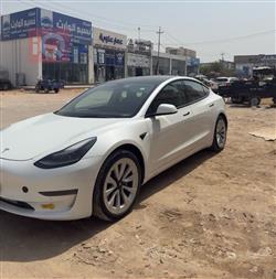 تسلا موديل 3